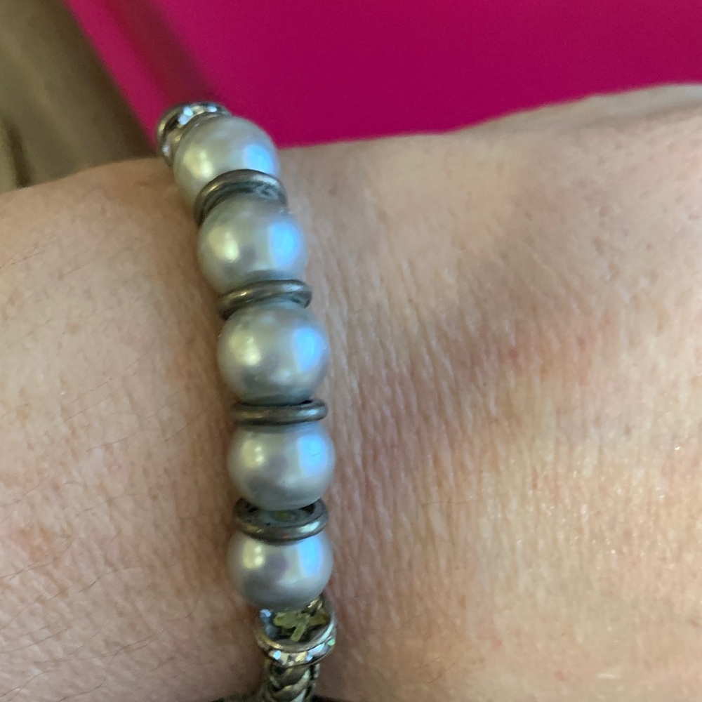 Elegant Silver Pearl Bracelet
